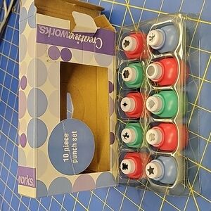 Creative Works 10 piece Punch Set New In Box